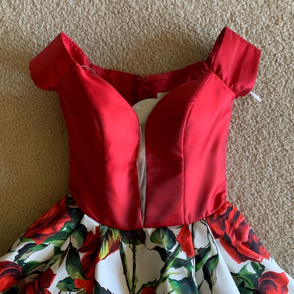 Prom Dress - Picture 2 of 8